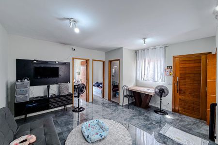Casa para alugar com 240m², 4 quartos e 4 vagas Casa para alugar com 240m², 4 quartos e 4 vagasSala (Casa 2)