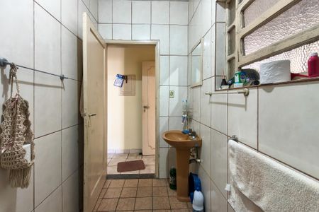 Casa para alugar com 107m², 2 quartos e 2 vagas Casa para alugar com 107m², 2 quartos e 2 vagasBanheiro