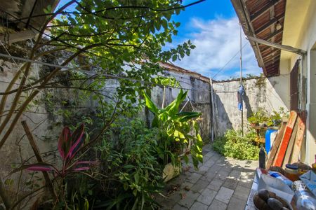 Casa para alugar com 107m², 2 quartos e 2 vagas Casa para alugar com 107m², 2 quartos e 2 vagasQuintal