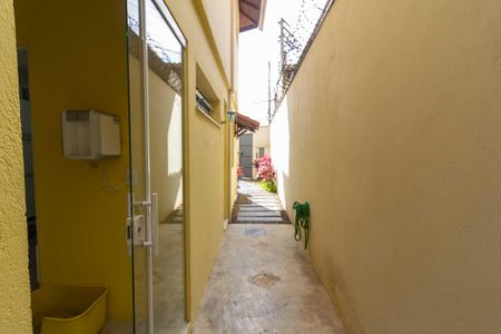 Casa à venda com 116m², 3 quartos e 5 vagasQuintal lateral