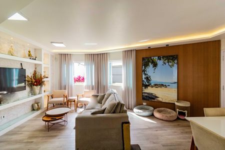 Sala de casa à venda com 3 quartos, 116m² em Campininha, São Paulo