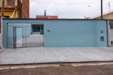 Casa à venda com 71m², 1 quarto e sem vaga Casa à venda com 71m², 1 quarto e sem vagaFachada