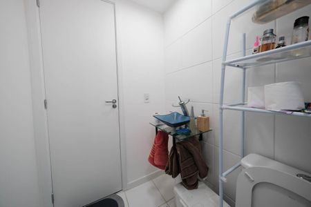 Apartamento para alugar com 34m², 2 quartos e sem vagaBanheiro