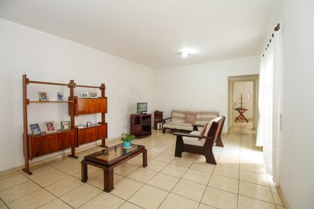 Apartamento à venda com 123m², 2 quartos e sem vagaSala 