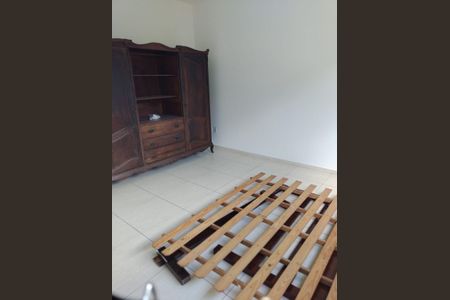 Quarto de casa para alugar com 2 quartos, 80m² em Taquara, Rio de Janeiro