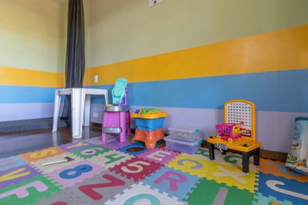 Casa de condomínio para alugar com 220m², 3 quartos e 2 vagas Casa de condomínio para alugar com 220m², 3 quartos e 2 vagasÁrea comum