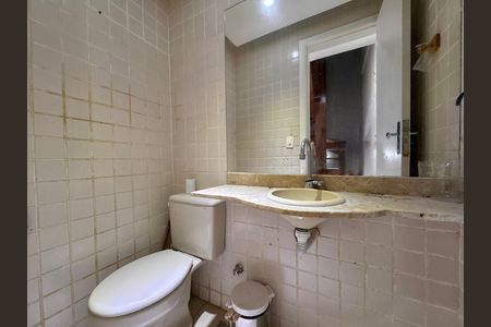 Casa de condomínio para alugar com 220m², 3 quartos e 2 vagas Casa de condomínio para alugar com 220m², 3 quartos e 2 vagasLavabo