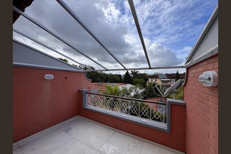 Casa de condomínio para alugar com 220m², 3 quartos e 2 vagas Casa de condomínio para alugar com 220m², 3 quartos e 2 vagasSuíte 2 - Varanda