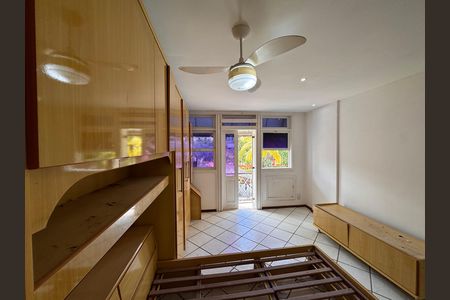 Casa de condomínio para alugar com 220m², 3 quartos e 2 vagas Casa de condomínio para alugar com 220m², 3 quartos e 2 vagasSuíte 1