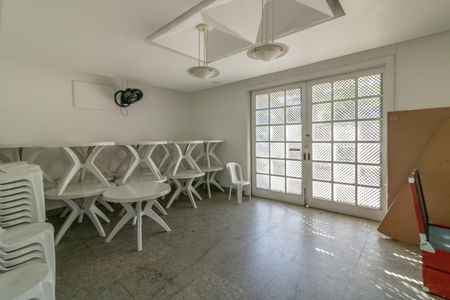 Casa de condomínio para alugar com 220m², 3 quartos e 2 vagas Casa de condomínio para alugar com 220m², 3 quartos e 2 vagasÁrea comum