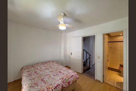 Casa de condomínio para alugar com 220m², 3 quartos e 2 vagas Casa de condomínio para alugar com 220m², 3 quartos e 2 vagasSuíte 3