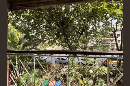 Casa de condomínio para alugar com 220m², 3 quartos e 2 vagas Casa de condomínio para alugar com 220m², 3 quartos e 2 vagasSuíte 3