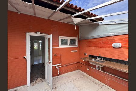 Casa de condomínio para alugar com 220m², 3 quartos e 2 vagas Casa de condomínio para alugar com 220m², 3 quartos e 2 vagasÁrea Gourmet