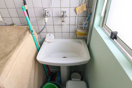 Apartamento à venda com 75m², 3 quartos e 1 vagaÁrea de Serviço