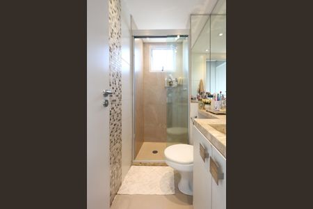 Apartamento à venda com 84m², 2 quartos e 1 vaga Apartamento à venda com 84m², 2 quartos e 1 vagaBanheiro da Suíte