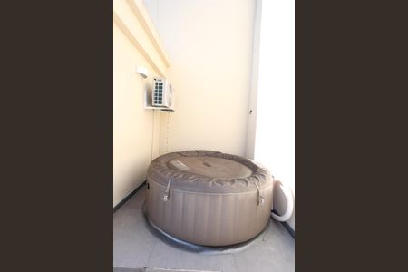 Apartamento à venda com 84m², 2 quartos e 1 vaga Apartamento à venda com 84m², 2 quartos e 1 vagaofuro