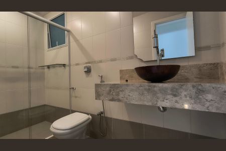 Apartamento à venda com 197m², 3 quartos e 2 vagasBanheiro Social 