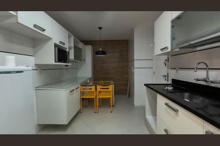 Apartamento à venda com 197m², 3 quartos e 2 vagasCozinha