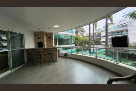 Apartamento à venda com 197m², 3 quartos e 2 vagasVaranda