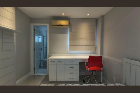 Apartamento à venda com 197m², 3 quartos e 2 vagasSuíte 2