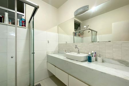 Apartamento à venda com 141m², 3 quartos e 1 vagaBanheiro