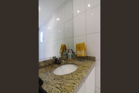 Apartamento à venda com 68m², 2 quartos e 1 vagaBanheiro Social