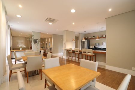 Apartamento para alugar com 100m², 4 quartos e 2 vagasÁrea comum - Salão de festas