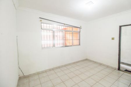 Sala de casa para alugar com 3 quartos, 125m² em Vila Janete, Carapicuíba