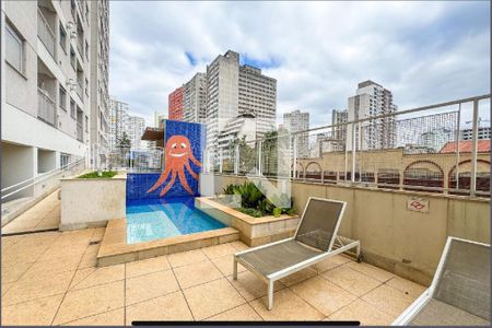 Apartamento à venda com 37m², 1 quarto e sem vagaPiscina