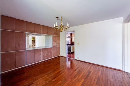 Casa à venda com 3 quartos, 183m² em Alto de Pinheiros, São Paulo