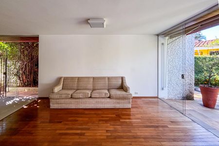 Casa à venda com 3 quartos, 183m² em Alto de Pinheiros, São Paulo