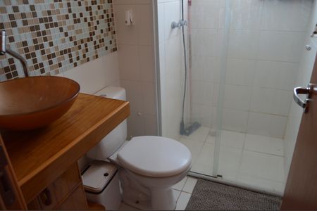Banheiro de apartamento para alugar com 2 quartos, 47m² em Jardim Boa Vista (zona Oeste), Osasco