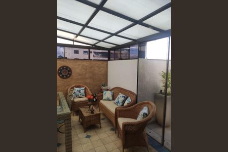 Apartamento à venda com 210m², 3 quartos e 3 vagasFoto 01