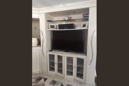 Apartamento à venda com 210m², 3 quartos e 3 vagasFoto 01