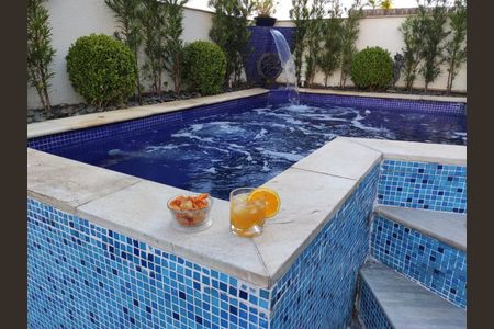 Apartamento à venda com 210m², 3 quartos e 3 vagasFoto 01