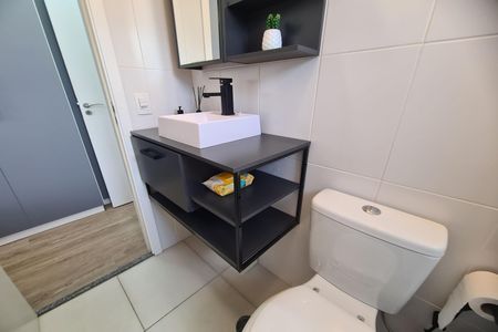 Apartamento à venda com 6m², 2 quartos e 1 vaga Apartamento à venda com 6m², 2 quartos e 1 vagaBanheiro da Suíte