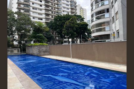 Apartamento para alugar com 230m², 3 quartos e 4 vagasÁrea comum - Piscina
