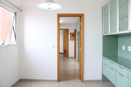 Apartamento para alugar com 230m², 3 quartos e 4 vagasCozinha