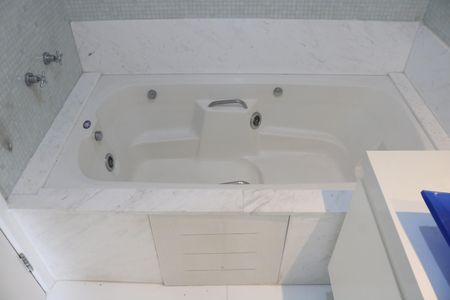 Apartamento para alugar com 230m², 3 quartos e 4 vagasBanheiro da Suíte 3