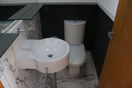 Apartamento para alugar com 230m², 3 quartos e 4 vagasLavabo