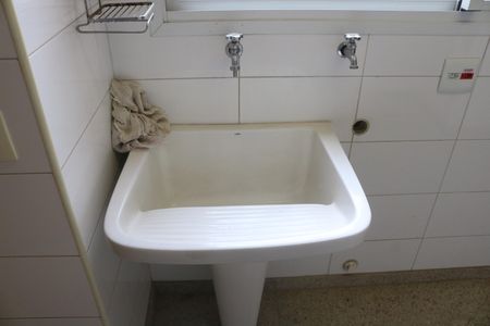 Apartamento para alugar com 230m², 3 quartos e 4 vagasÁrea de Serviço