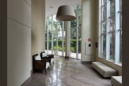 Apartamento para alugar com 230m², 3 quartos e 4 vagasHall social