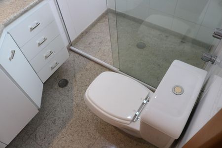 Apartamento para alugar com 230m², 3 quartos e 4 vagasBanheiro social