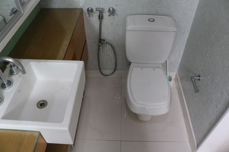 Apartamento para alugar com 230m², 3 quartos e 4 vagasBanheiro da Suíte 2