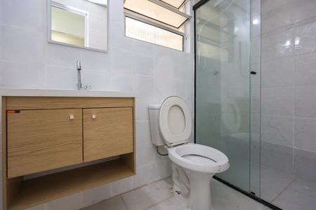 Apartamento para alugar com 54m², 2 quartos e 1 vaga Apartamento para alugar com 54m², 2 quartos e 1 vagaBanheiro