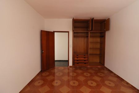 Quarto  de casa para alugar com 3 quartos, 180m² em Jardim das Flores, Osasco