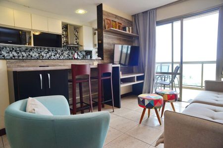 Apartamento à venda com 70m², 1 quarto e 1 vaga Apartamento à venda com 70m², 1 quarto e 1 vagaSala