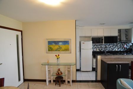 Apartamento à venda com 70m², 1 quarto e 1 vaga Apartamento à venda com 70m², 1 quarto e 1 vagaSala