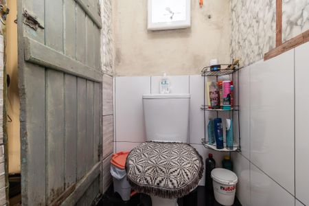 Casa à venda com 180m², 3 quartos e 2 vagas Casa à venda com 180m², 3 quartos e 2 vagasBanheiro - Casa 2