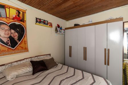 Casa à venda com 180m², 3 quartos e 2 vagas Casa à venda com 180m², 3 quartos e 2 vagasQuarto - Casa 2